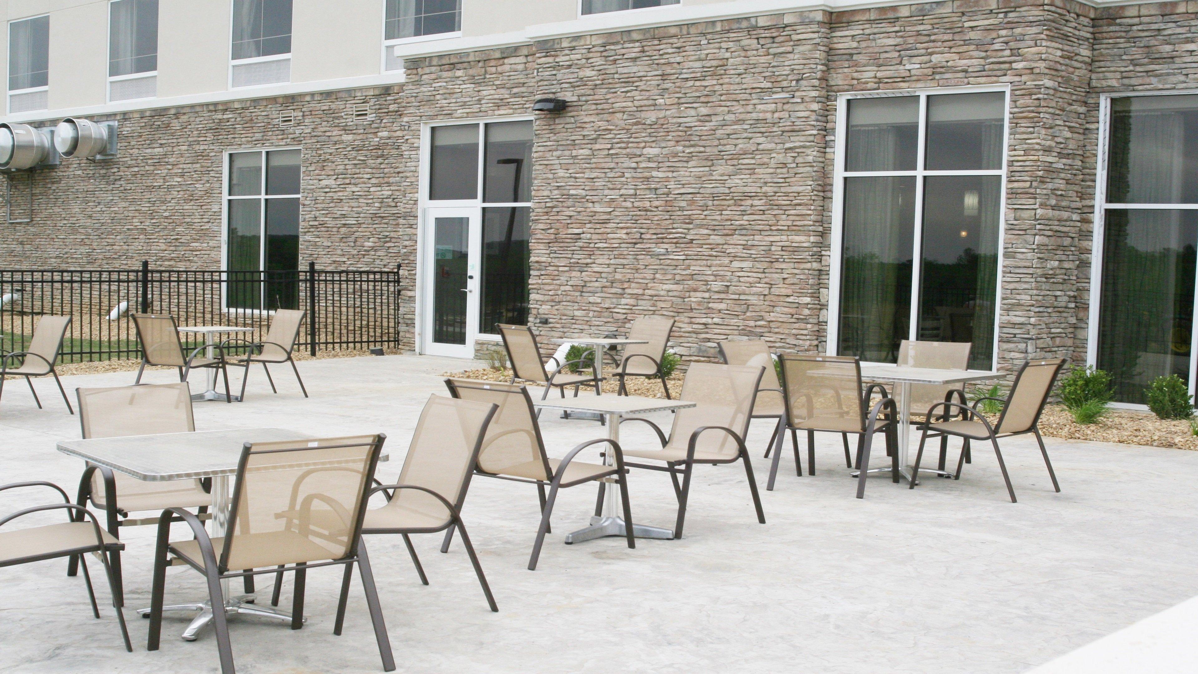 Holiday Inn Guin By Ihg Twin Esterno foto