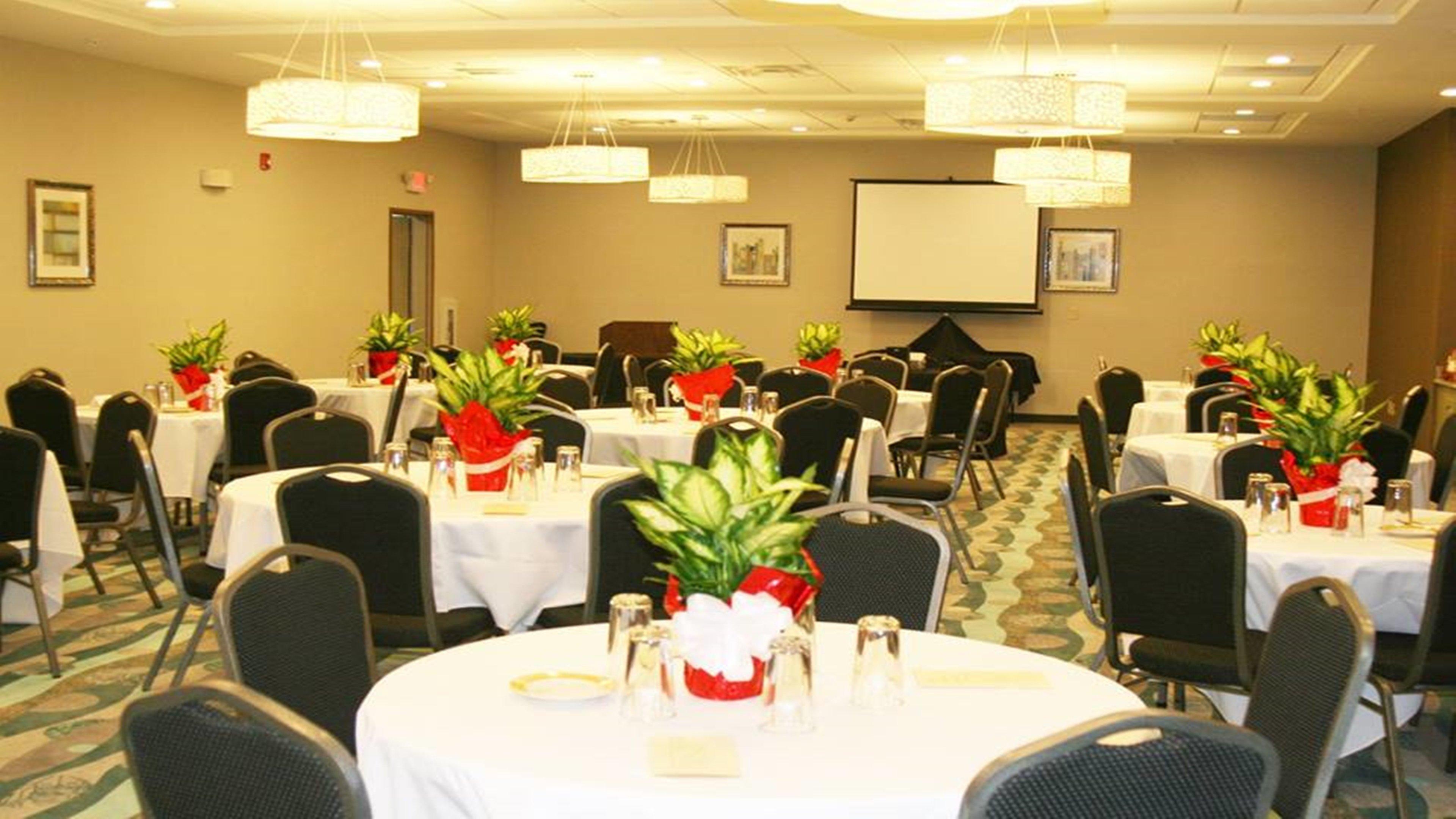 Holiday Inn Guin By Ihg Twin Esterno foto