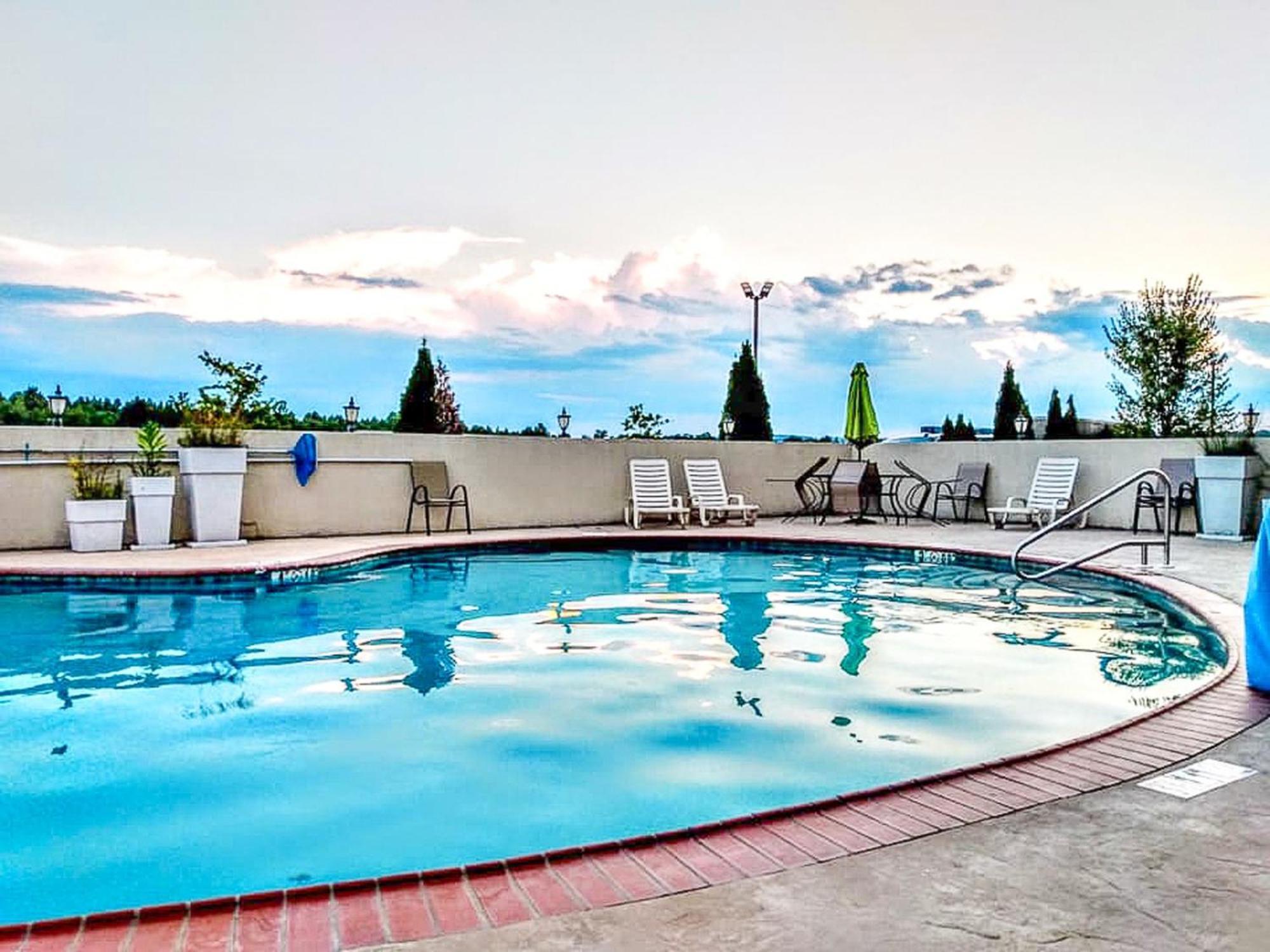 Holiday Inn Guin By Ihg Twin Esterno foto